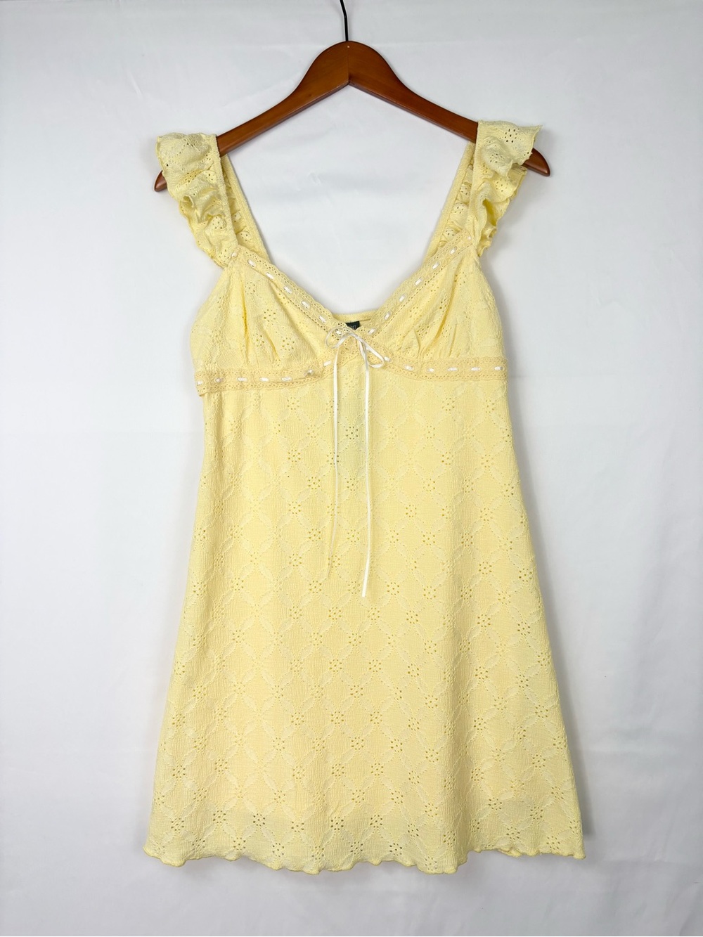 NEW Wild Fable Eyelet Ruffle Mini Dress Size S Yellow‎